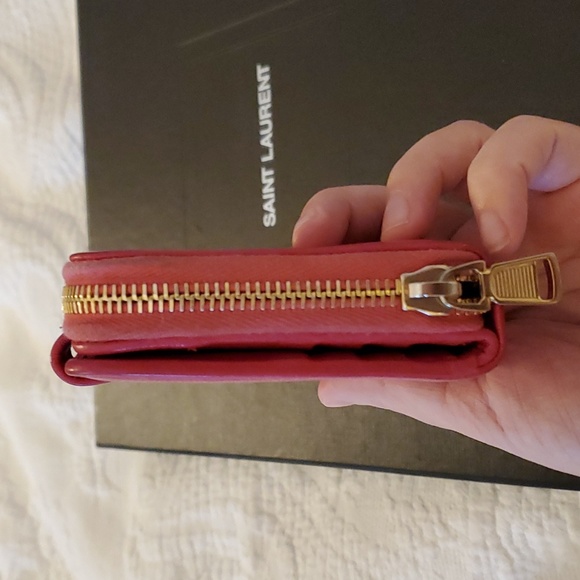 Yves Saint Laurent wallet - Picture 6 of 12